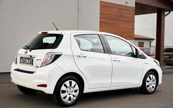 Toyota Yaris cena 41900 przebieg: 83985, rok produkcji 2012 z Ostróda małe 781